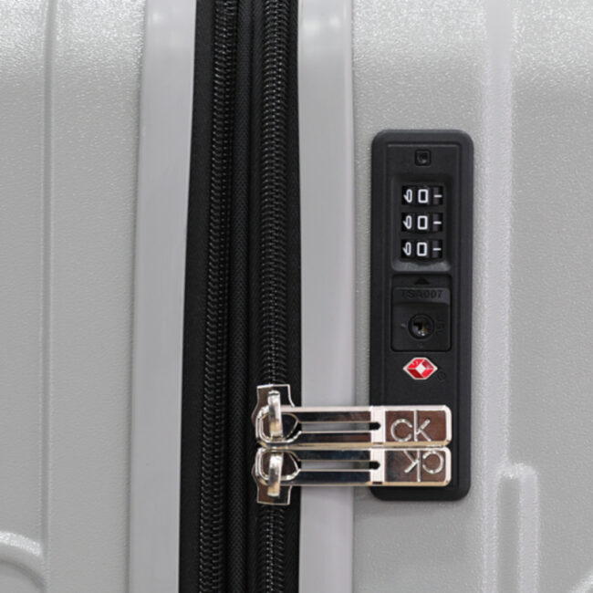 Calvin Klein Insignia Luggage - Image 3