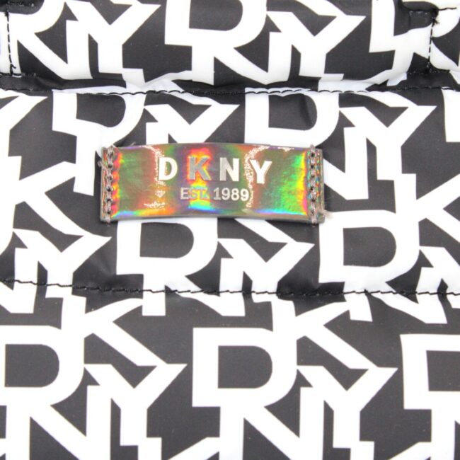 DKNY SIGNATURE PUFFER T STAND - Image 3